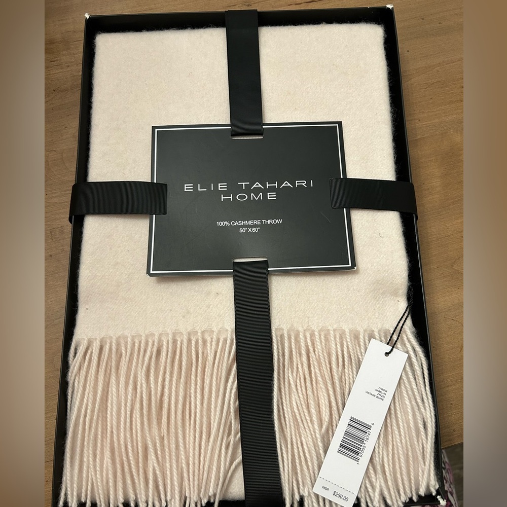Elie Tahari Home 100% Cashmere Throw Cream White 50” x 60” NEW
